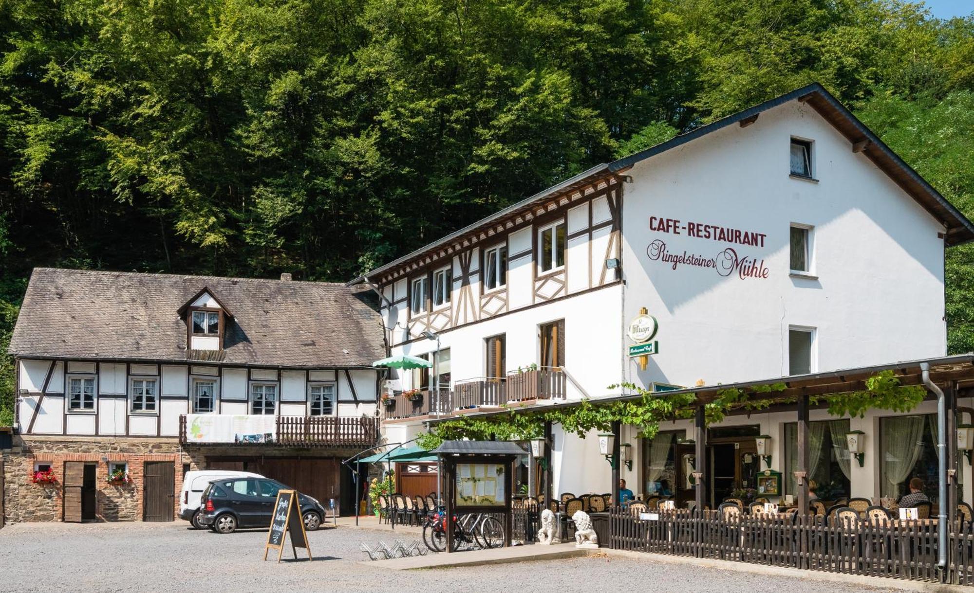 Landhotel Ringelsteiner Mühle Moselkern Exterior foto